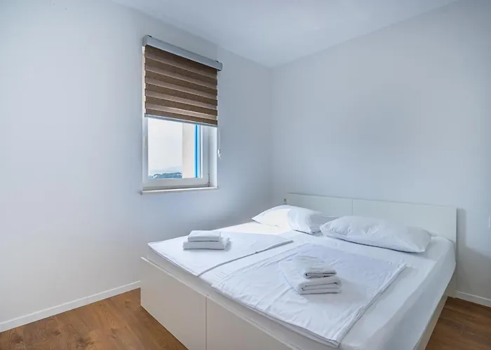 Apartment Blue Sky *