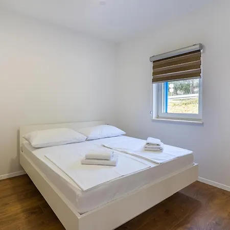 Blue Sky Apartment